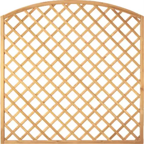 privacy protection in the garden trellis