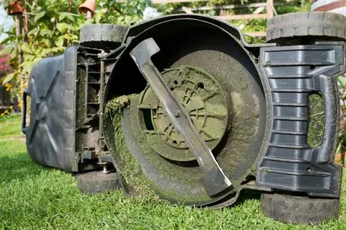 Lawnmower blade out of focus? Here's how to get it sharp again