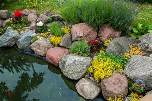 Repairing pond liner under water: Is that possible?