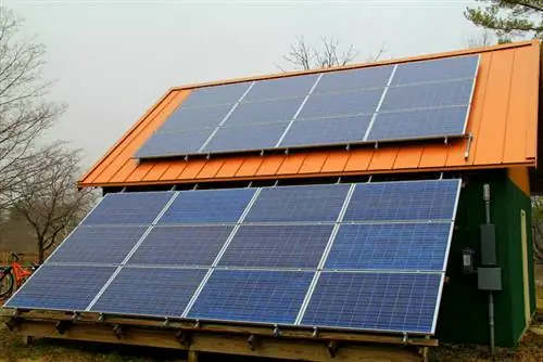 Painéis solares na casa do jardim: Quão caros e eficientes?