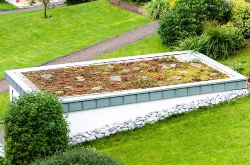 Green roof for the garden house: step-by-step instructions