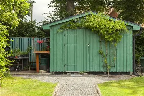 Lift up the garden house Lift up the garden house