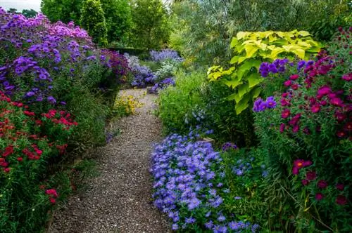 Caminos de jardín hechos de grava: ideas de diseño y ventajas