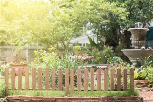 Vallado en el jardín delantero: ideas decorativas y prácticas