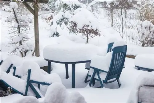 beach chair overwintering