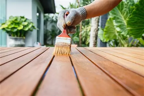 pintar muebles de jardin