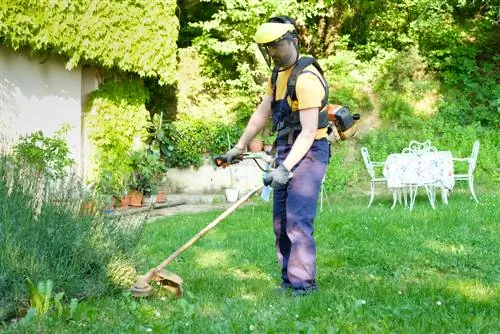 Gunakan pemangkas rumput dengan benar