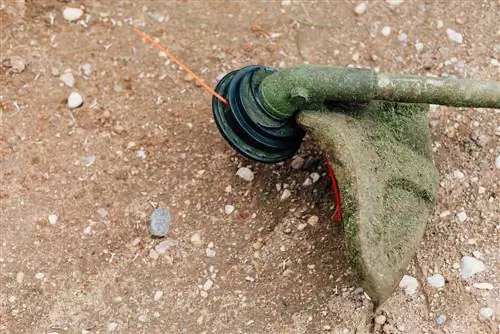 Grass trimmer: hangin at palitan ng tama ang linya