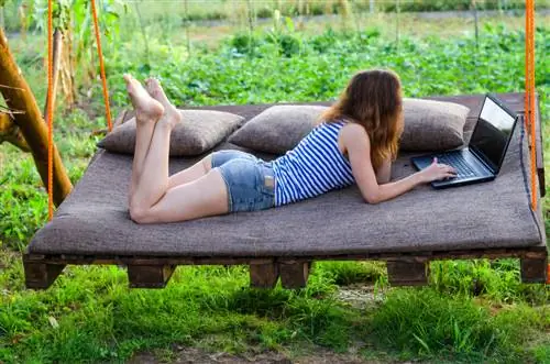 Bouw je eigen houten schommelstoel: perfecte ontspanning buiten