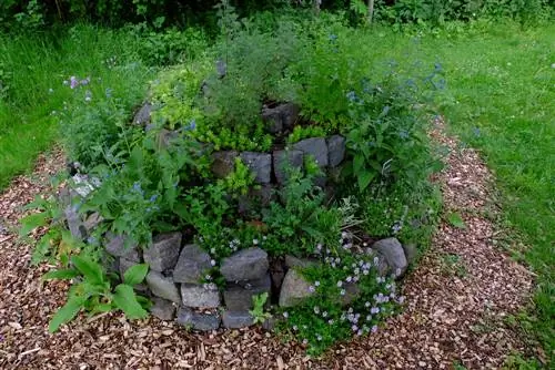 Spiral ramuan yang terbuat dari batu alam: petunjuk pembuatan untuk taman