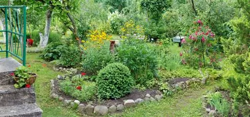 Stones for bordering beds: material selection and DIY instructions