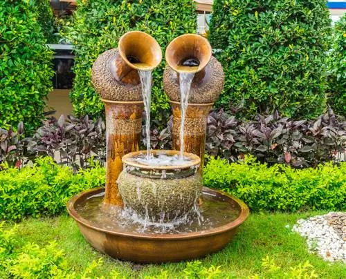 Houd fonteinen schoon: houd het water helder en fris