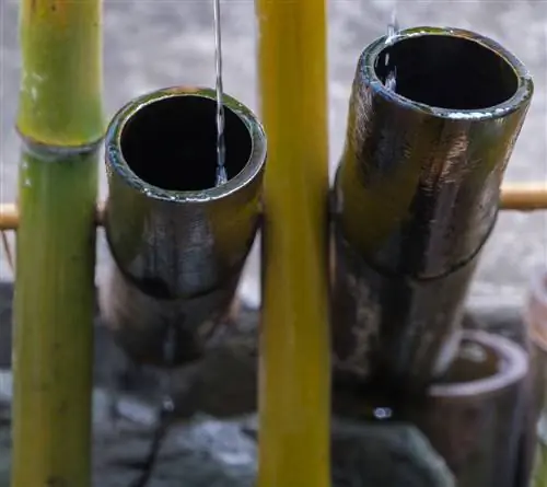 Estilo japonés en el jardín: construye tu propia fuente de agua de bambú