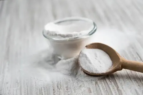 Baking soda laban sa mga damo: environment friendly na alternatibo?