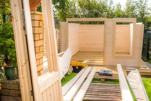 Permis de construire pour un abri de jardin : Quand est-il obligatoire ?