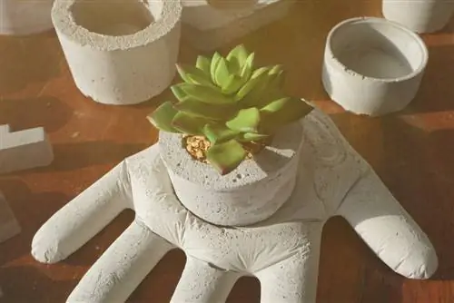 Plant pot made of fiberglass: building it yourself made easy