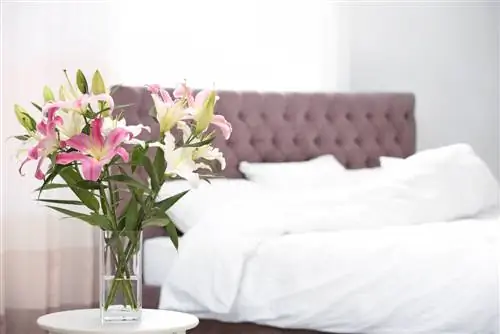 lilies-in-the-bedroom